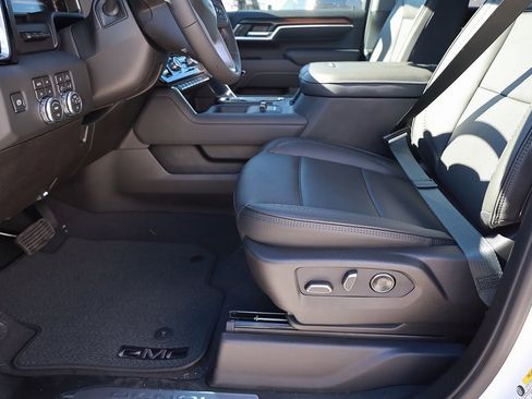 New 2026 GMC Sierra 2500 Denali w/ Technology Package image 11