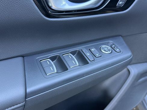 Used 2024 Honda CR-V EX-L image 17
