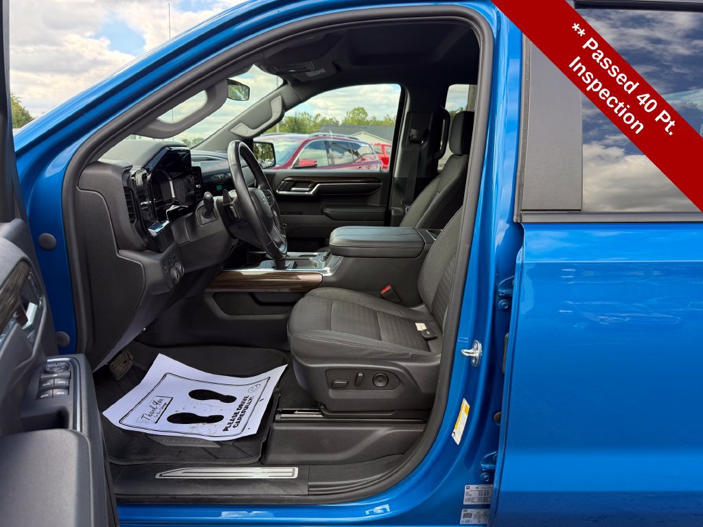 Used 2023 Chevrolet Silverado 1500 RST w/ LPO, Liner Protection Package AWD/4WD image 15