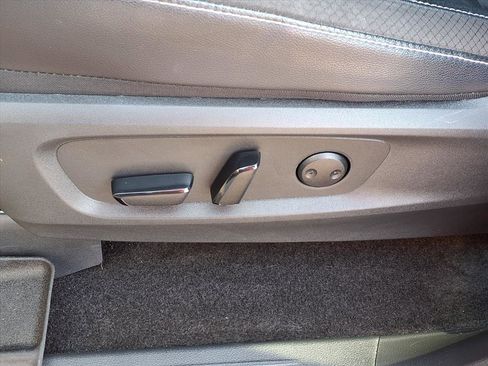 Used 2024 Nissan Pathfinder SL w/ Cargo Package image 5