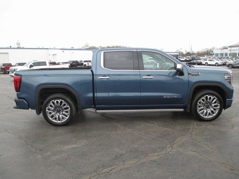 Used 2024 GMC Sierra 1500 Denali Ultimate image 4