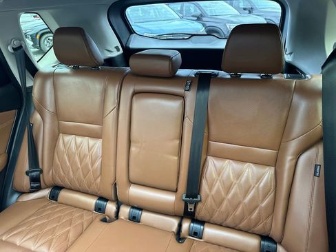 Used 2025 Nissan Rogue Platinum w/ Tech Package image 28