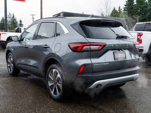 Used 2024 Ford Escape Platinum image 4