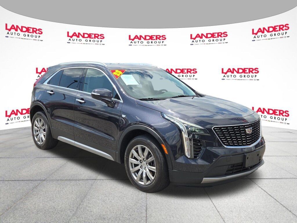 Used 2023 Cadillac XT4 Premium Luxury FWD image 1