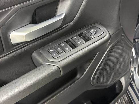 New 2026 RAM 1500 Express AWD/4WD image 18