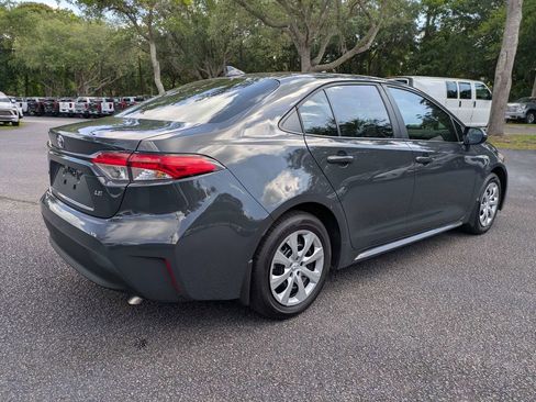 Used 2026 Toyota Corolla LE FWD image 3