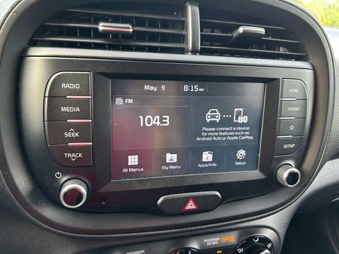 Used 2020 Kia Soul LX FWD image 24