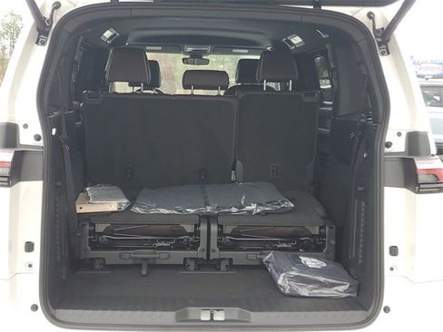 New 2025 Volkswagen ID. Buzz Pro S image 10