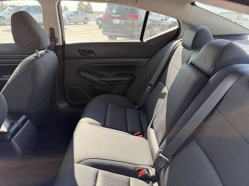 Used 2024 Nissan Altima 2.5 SV image 38