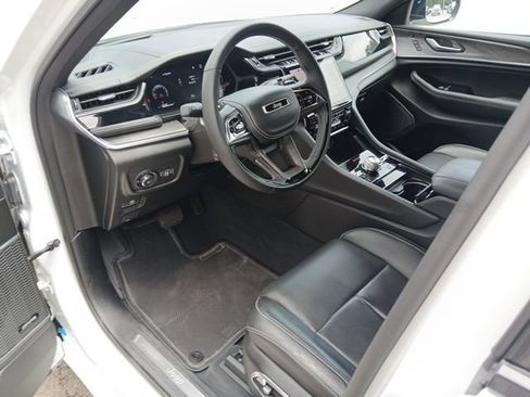 Used 2023 Jeep Grand Cherokee Overland w/ Adv Protech Group III AWD/4WD image 55