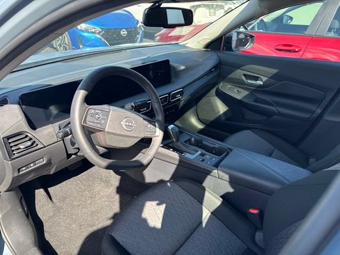 Certified 2026 Nissan Sentra SV w/ SV Convenience Package FWD image 8