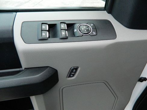 Used 2019 Ford F350 XL w/ Power Equipment Group image 20