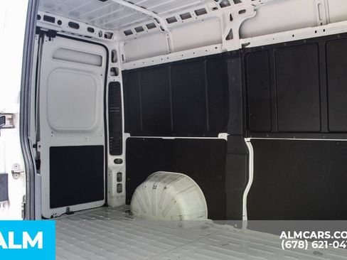 Used 2025 RAM ProMaster 2500 w/ Convenience Group FWD image 18