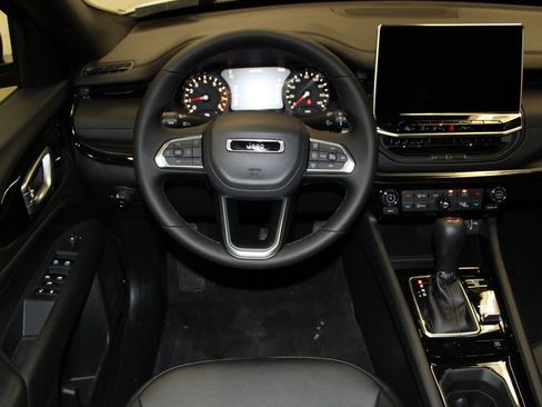 New 2026 Jeep Compass Limited image 12