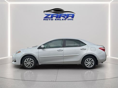 Used 2017 Toyota Corolla LE w/ Carpet Mat Package (TMS) FWD image 4
