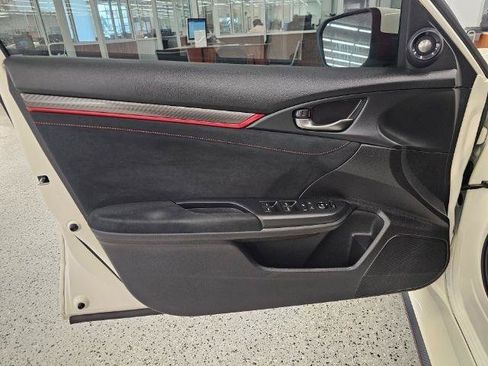 Used 2017 Honda Civic Type R image 27