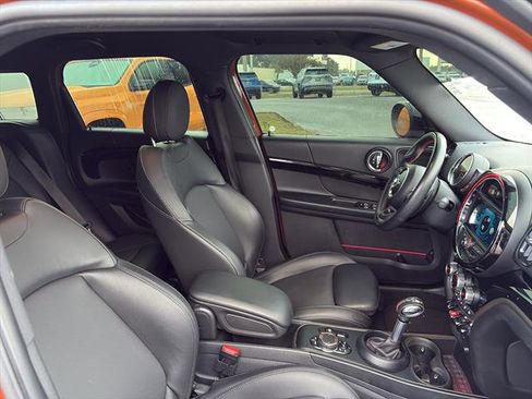 Used 2019 MINI Cooper Countryman S w/ Premium Package image 9