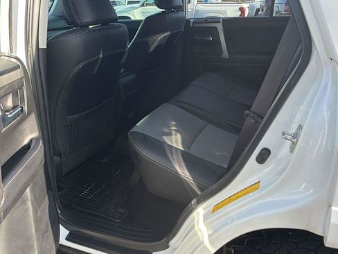 Used 2022 Toyota 4Runner SR5 Premium image 21