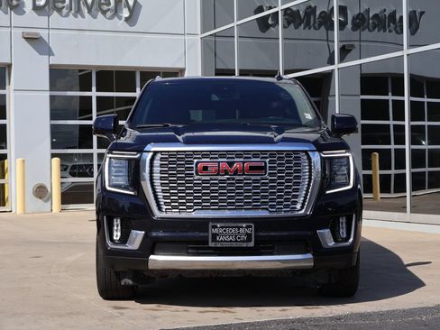 Used 2024 GMC Yukon XL Denali w/ Max Trailering Package AWD/4WD image 2