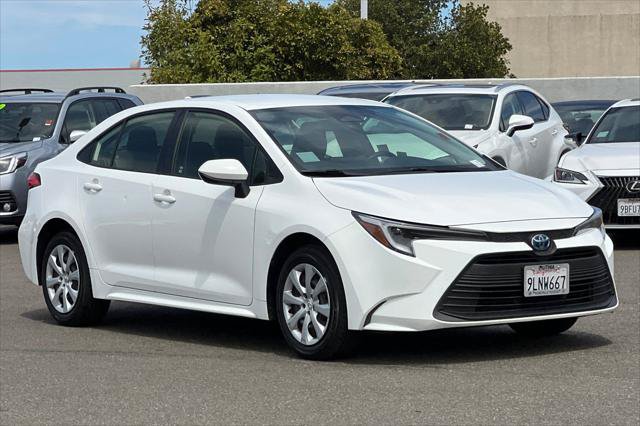 Certified 2024 Toyota Corolla LE FWD image 5