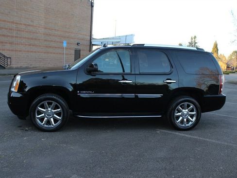 Used 2007 GMC Yukon Denali image 7