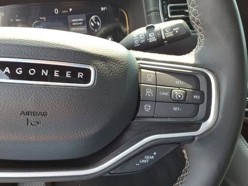 Used 2022 Jeep Wagoneer Series I w/ Convenience Group I AWD/4WD image 9