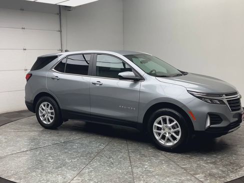 Certified 2023 Chevrolet Equinox LT w/ Driver Convenience Package image 39