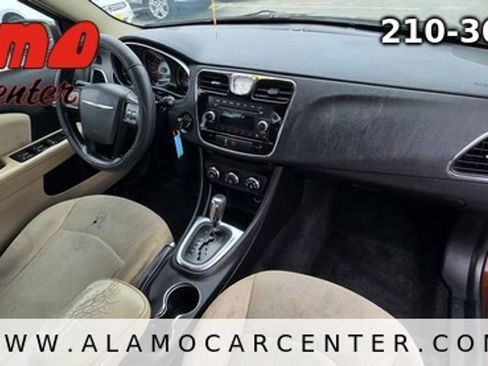Used 2012 Chrysler 200 LX FWD image 15