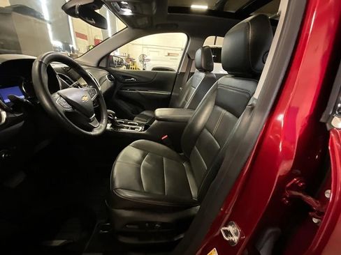 Used 2024 Chevrolet Equinox Premier FWD image 4