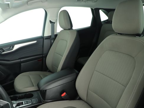 Used 2022 Ford Escape S image 9