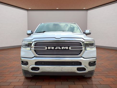 Used 2023 RAM 1500 Laramie AWD/4WD image 2