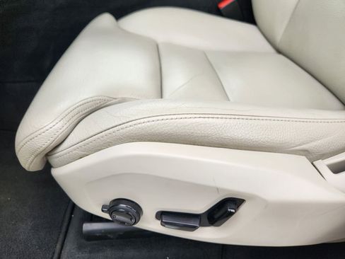Used 2019 Volvo XC60 T5 Inscription FWD image 23