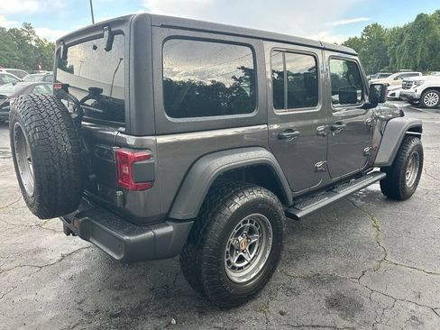 Used 2025 Jeep Wrangler Unlimited Sport AWD/4WD image 6