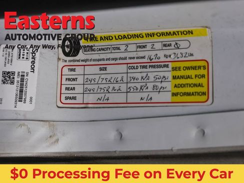 Used 2017 Chevrolet Express 3500 RWD image 29