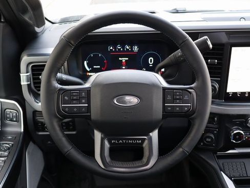 Used 2025 Ford F350 Platinum image 29