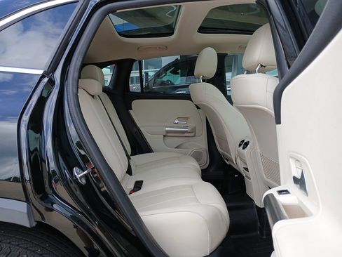 Used 2022 Mercedes-Benz GLA 250 4MATIC image 28