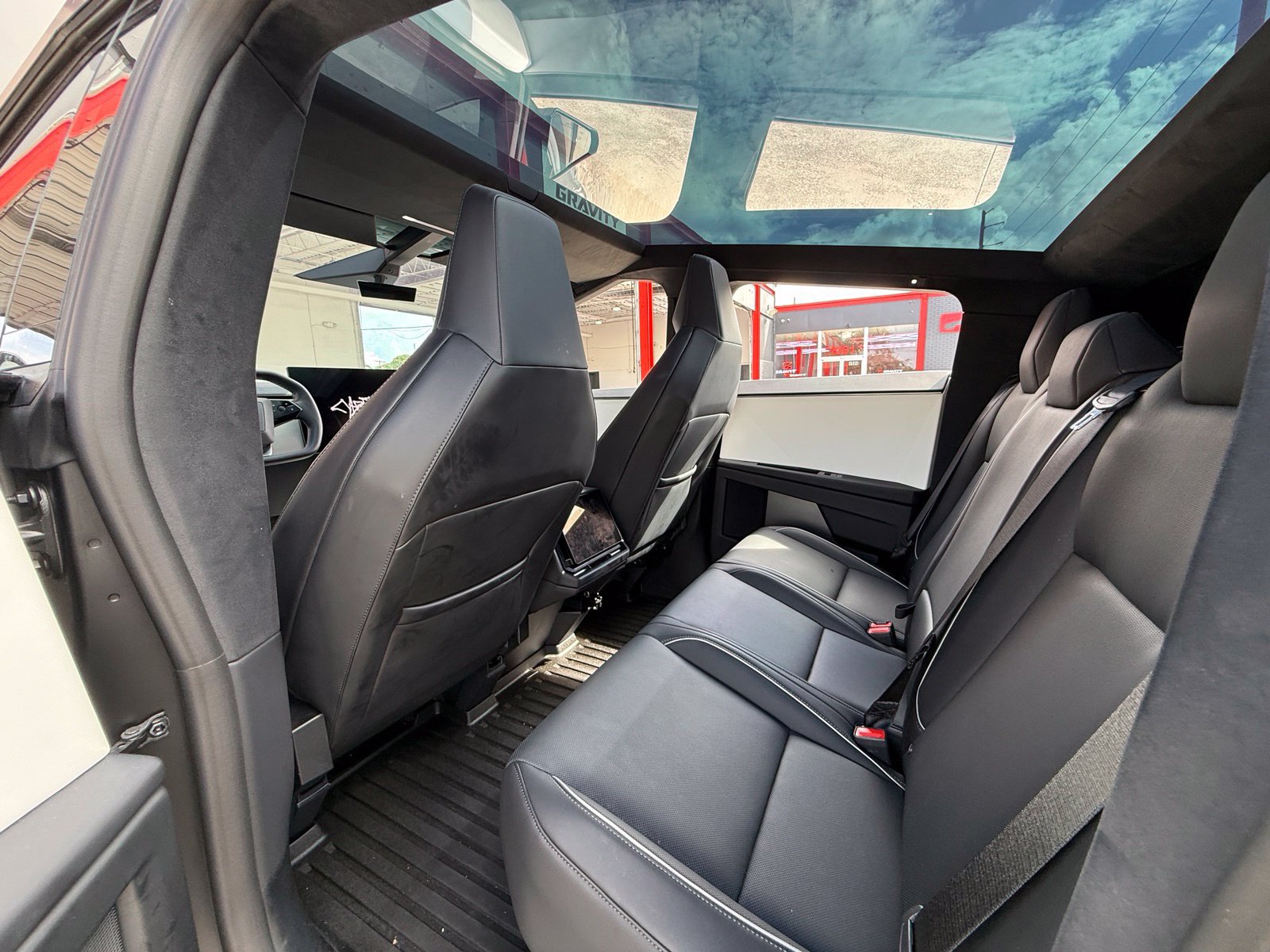 Used 2024 Tesla Cybertruck Cyberbeast AWD/4WD image 29