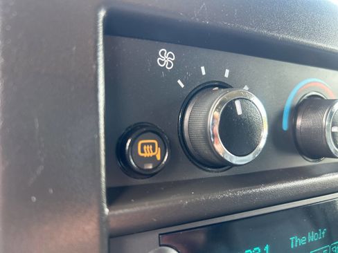 Used 2021 Chevrolet Express 2500 w/ Driver Convenience Package image 15