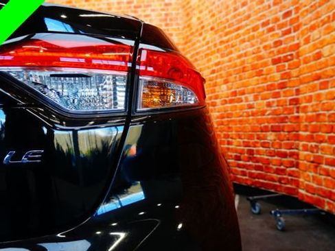 Used 2023 Toyota Corolla LE image 77