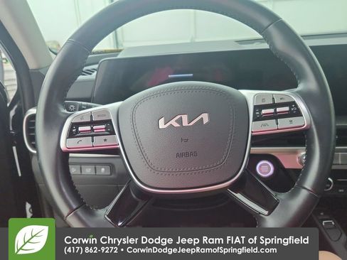 Used 2025 Kia Telluride S FWD image 21