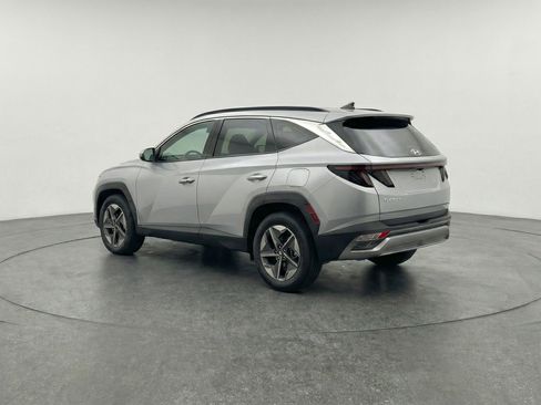 Used 2025 Hyundai Tucson SEL FWD image 6