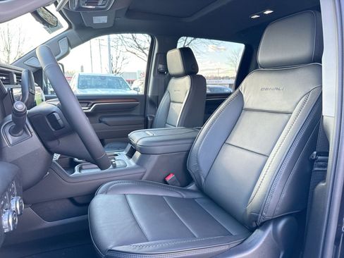 New 2026 GMC Sierra 2500 Denali w/ Denali Reserve Package image 13