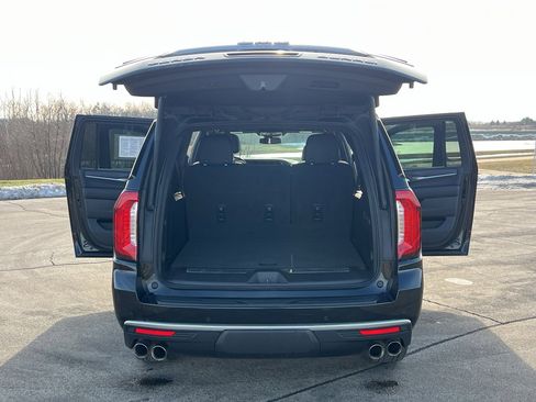 Used 2023 GMC Yukon XL Denali image 40
