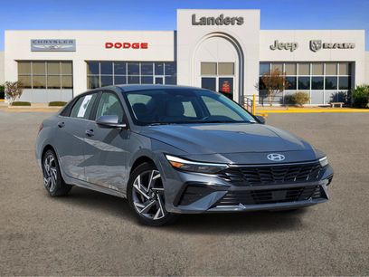 Used 2025 Hyundai Elantra Limited