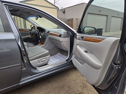 Used 2006 Lexus ES 330 FWD image 15