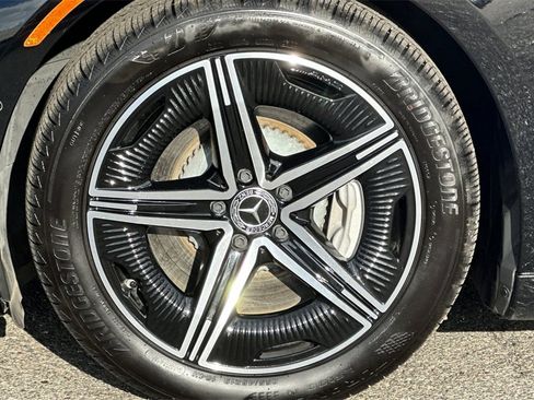 Used 2023 Mercedes-Benz EQE 500 4MATIC Sedan w/ AMG Line Exterior Package image 33