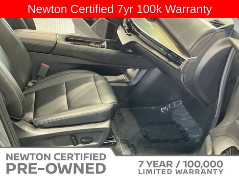 Used 2025 Nissan Murano SL AWD/4WD image 21