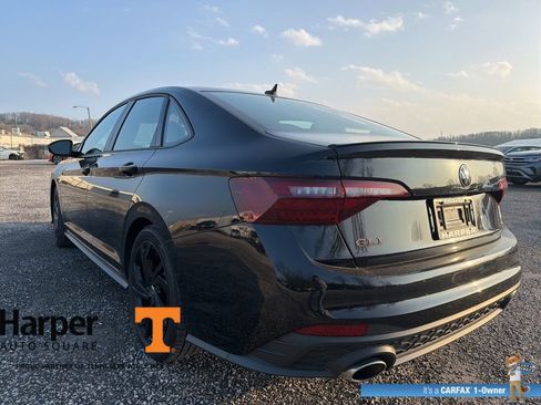 Used 2024 Volkswagen Jetta GLI Autobahn image 3