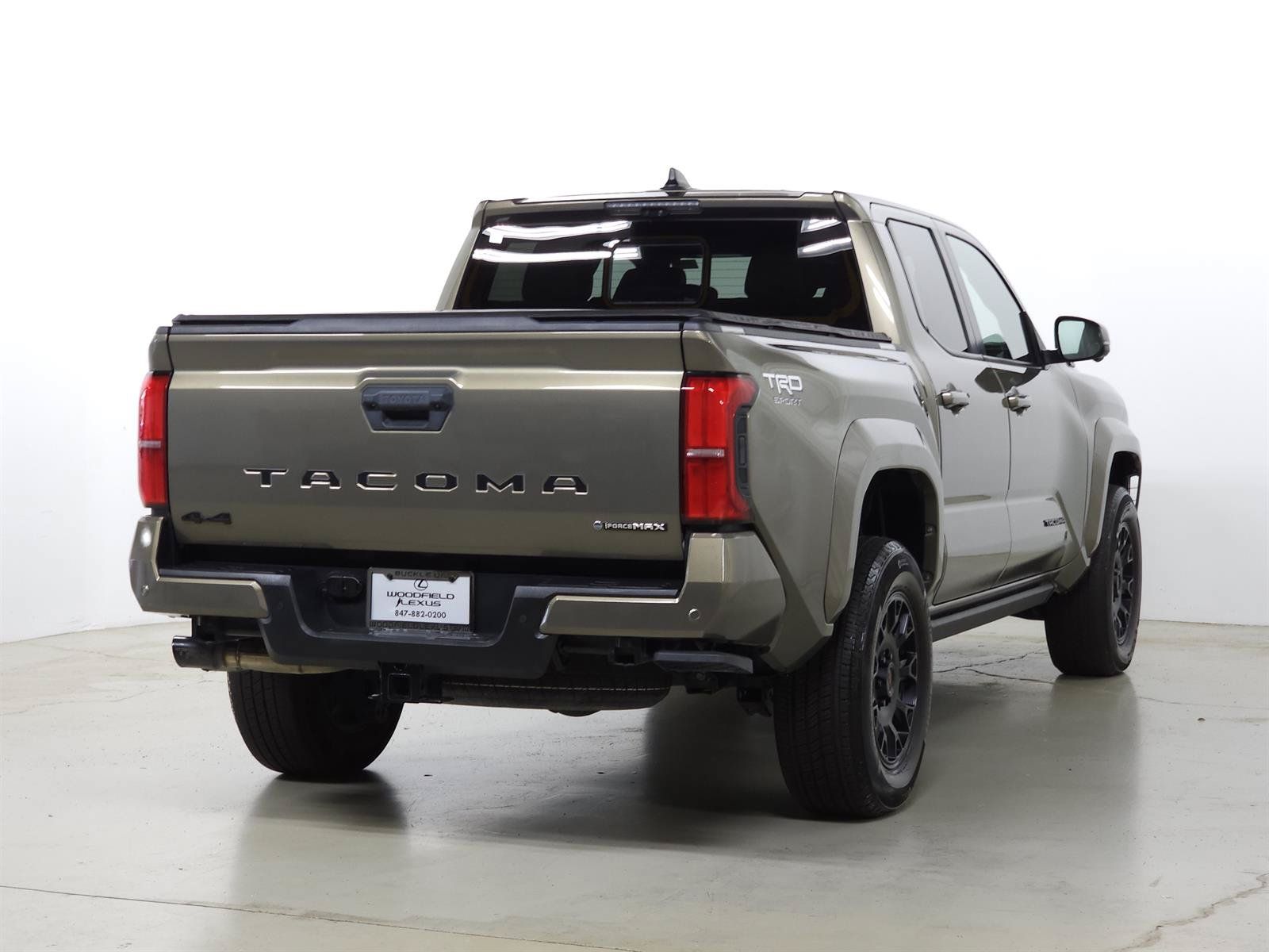 Used 2024 Toyota Tacoma TRD Sport w/ TRD Sport Premium Package AWD/4WD image 10