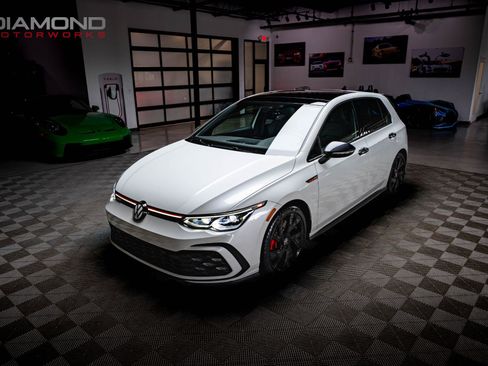 Used 2023 Volkswagen GTI SE FWD image 3